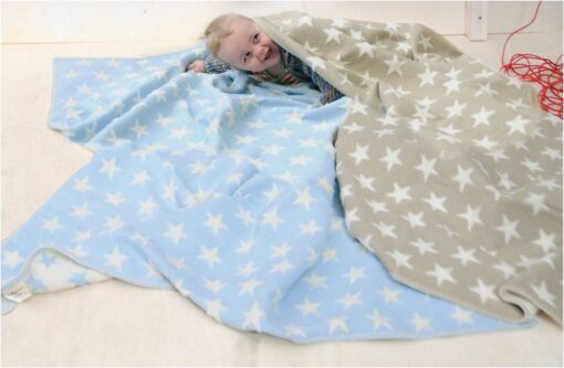 David Fussenegger FINN Kinder-und Babydecke - Sterne in hellblau